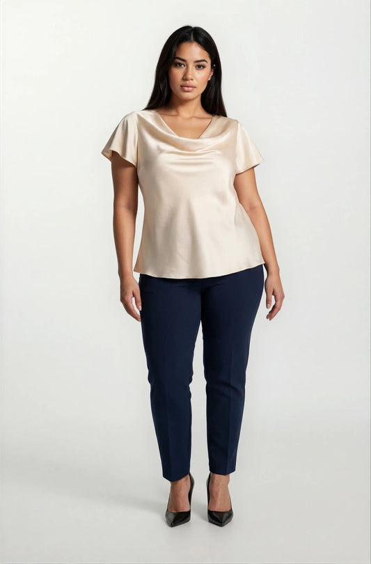 Top in raso con maniche ad aletta