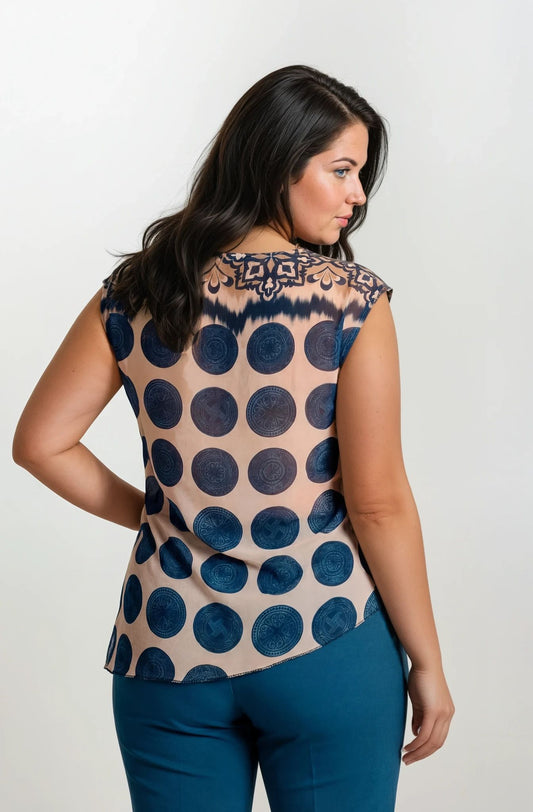 Top stampato con fondo asimmetrico curvy