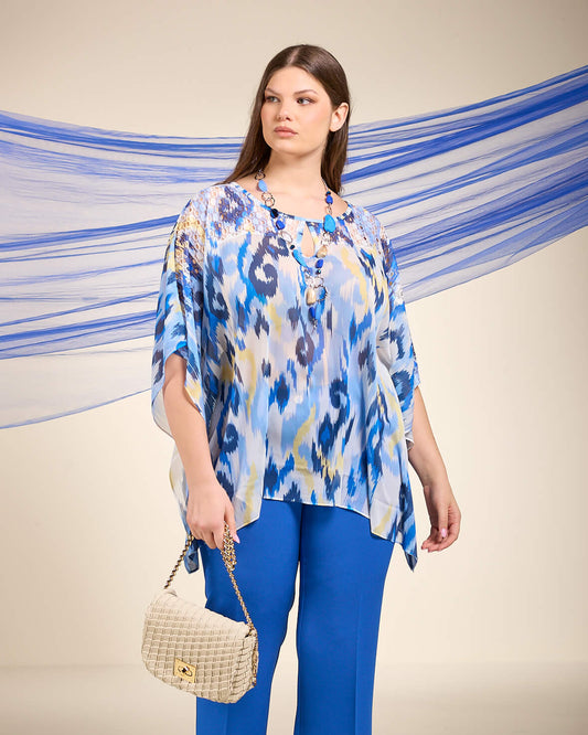 Poncho in georgette fantasia navy con carrè in pizzo curvy