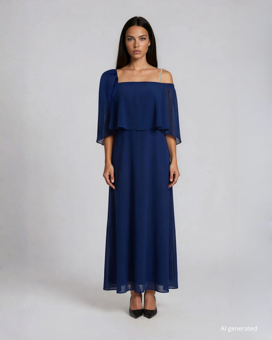 Vestito lungo in maglia con mantellina in georgette navy e doppia spallina gioiello