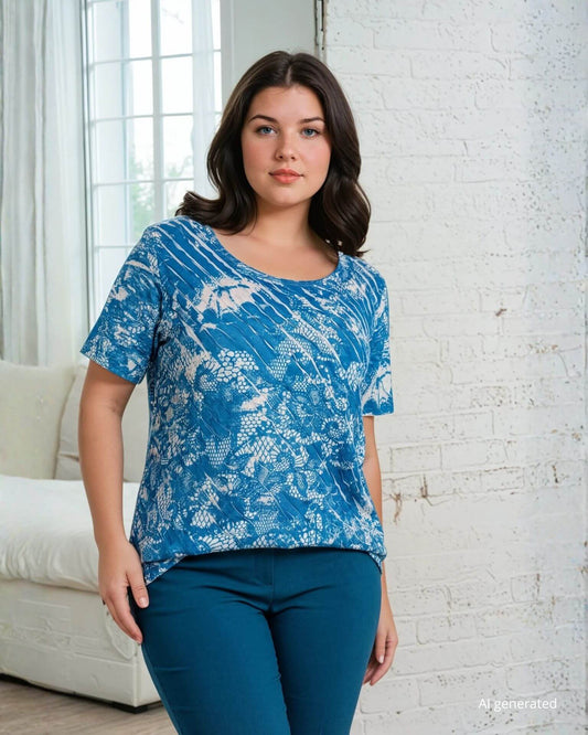 T-shirt con punta e volant