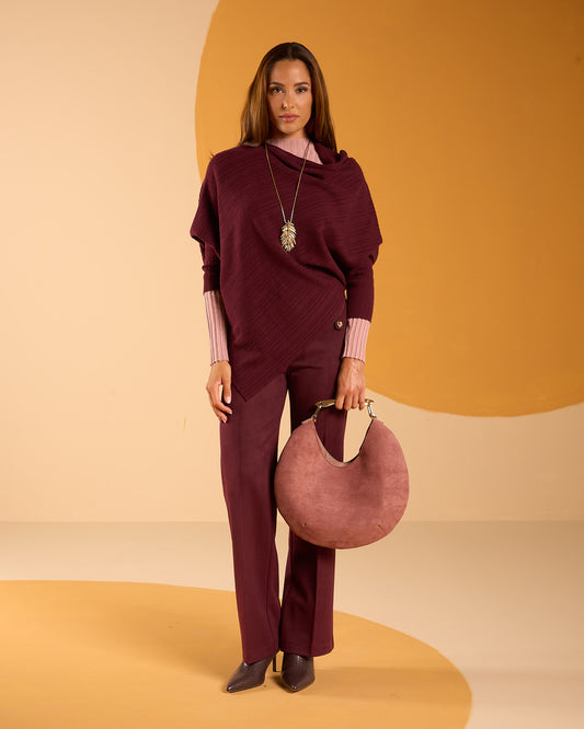 Maglia poncho a coste miste con punta asimmetrica e scollo largo merlot