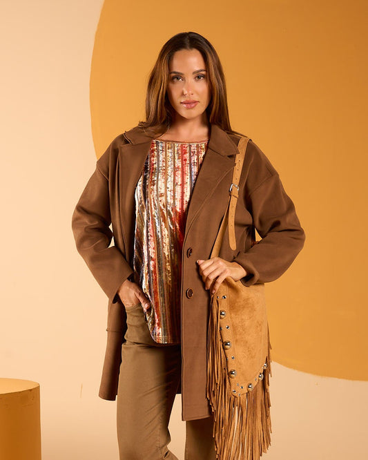 Cappotto spalla scesa con collo revers e bottoni