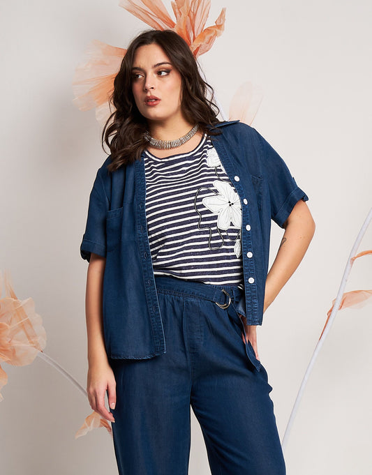 Camicia con risvolto e bottoni a contrasto curvy