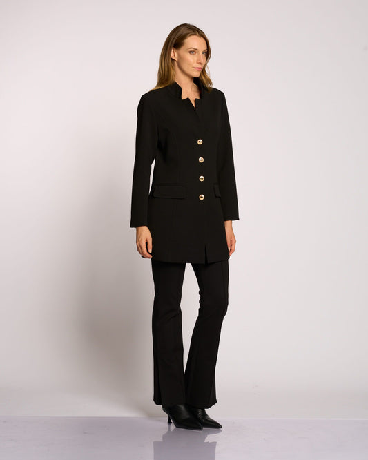 Cappotto foderato con tasche e bottoni