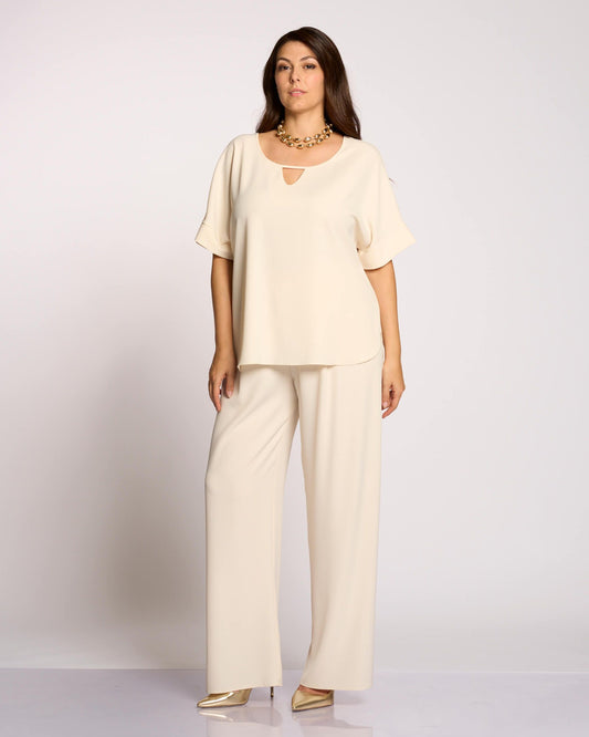 Casacca con oblò sullo scollo curvy