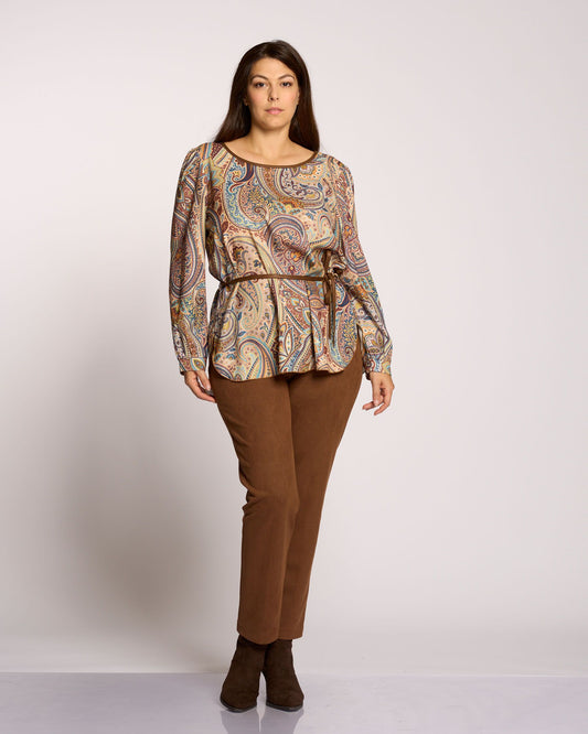 Casacca con riporti e cinturina curvy