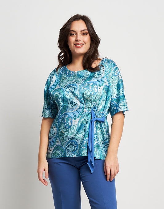 Casacca in raso fantasia nuvola con fiocco curvy