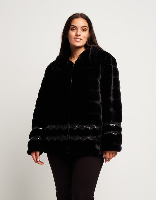 Ecopelliccia con ricamo di paillettes curvy