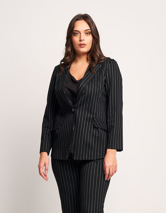 Giacca in gessato con pattine e bottone curvy