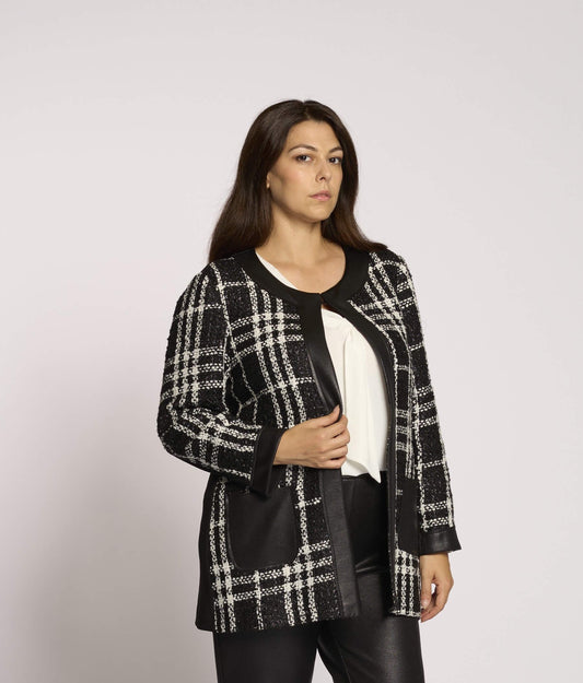 Giacca lunga in bouclé con riporti curvy