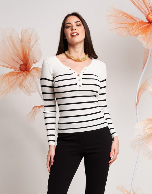 Maglia a coste con chiusura ad anelli