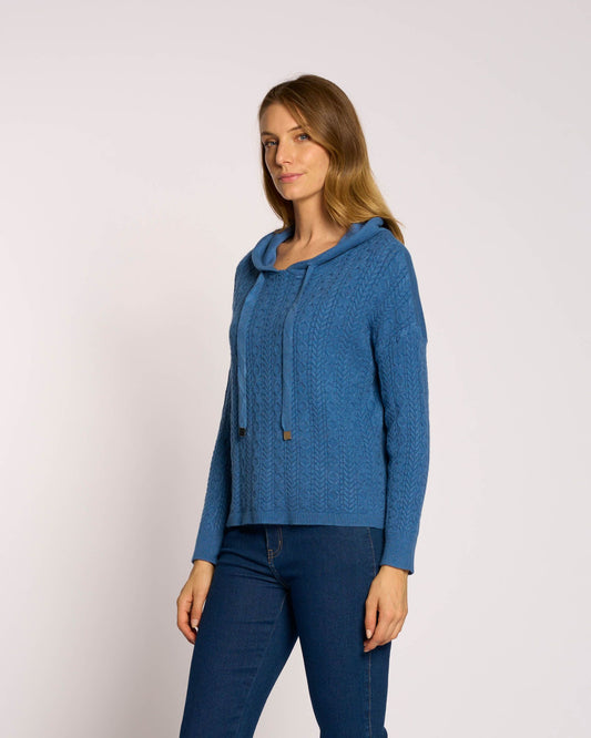 Maglia con lavorazione e cappuccio