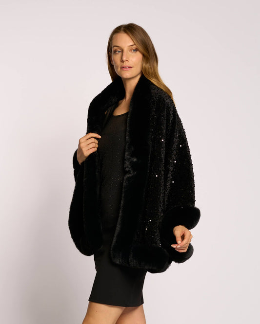 Mantella ricamata con paillettes e bordi