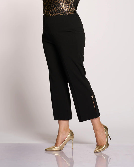 Pantalone basico in scubacrepe a zampetta cropped con spacco curvy