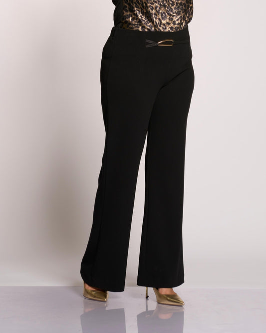 Pantalone a zampetta con cintura e fibbia curvy