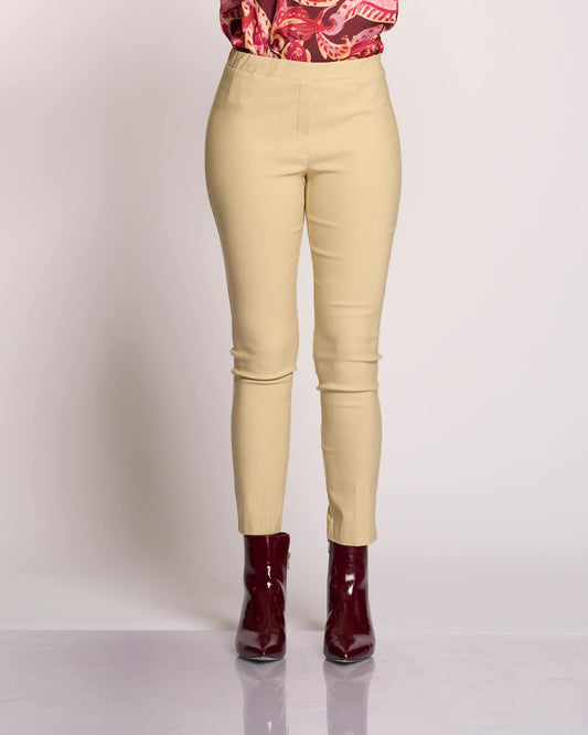 Pantalone basico con elastico
