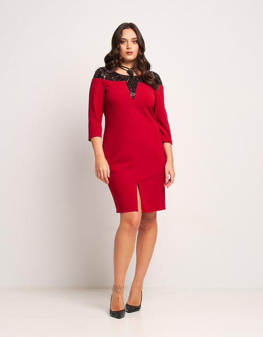 Tubino con spacco e pizzo con paillettes curvy