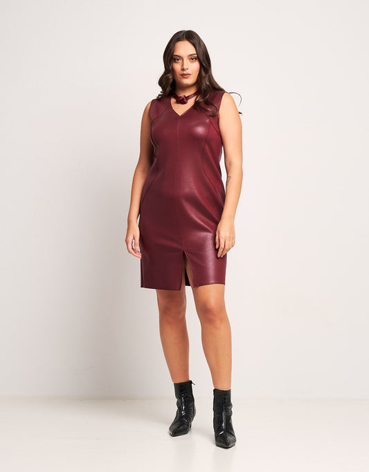 Tubino in ecopelle con scollo a V curvy