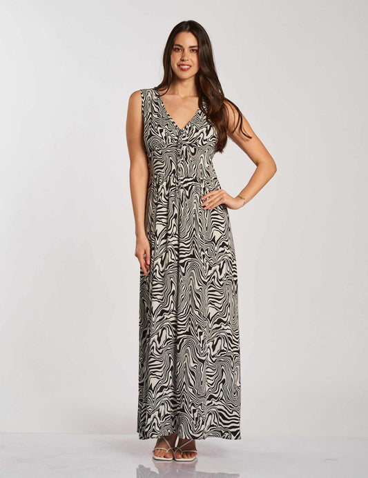 Vestito lungo con dettaglio sullo scollo