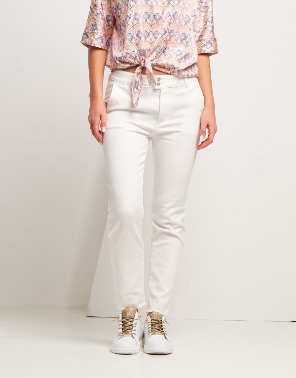 Jeans bianco con tasche...