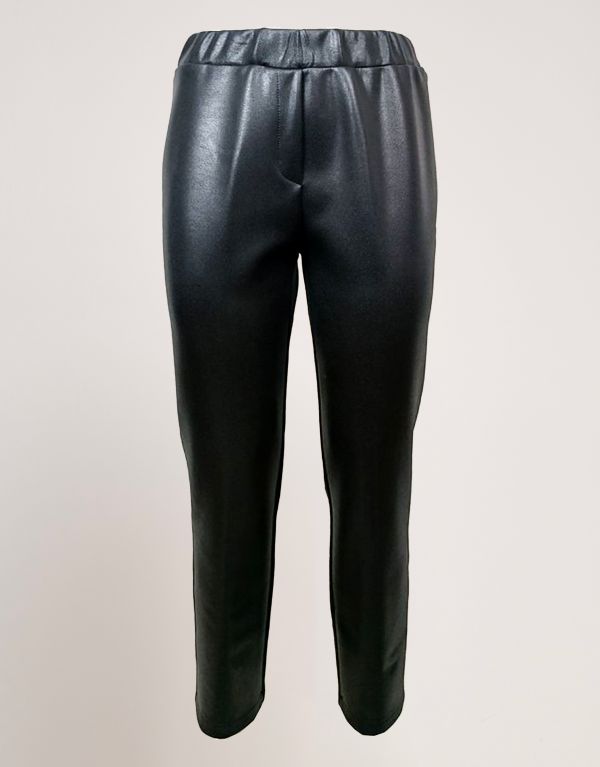 Pantalone effetto ecopelle...