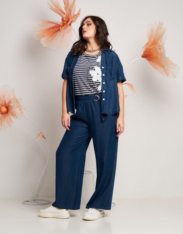 Pantalone con tasche e cintura