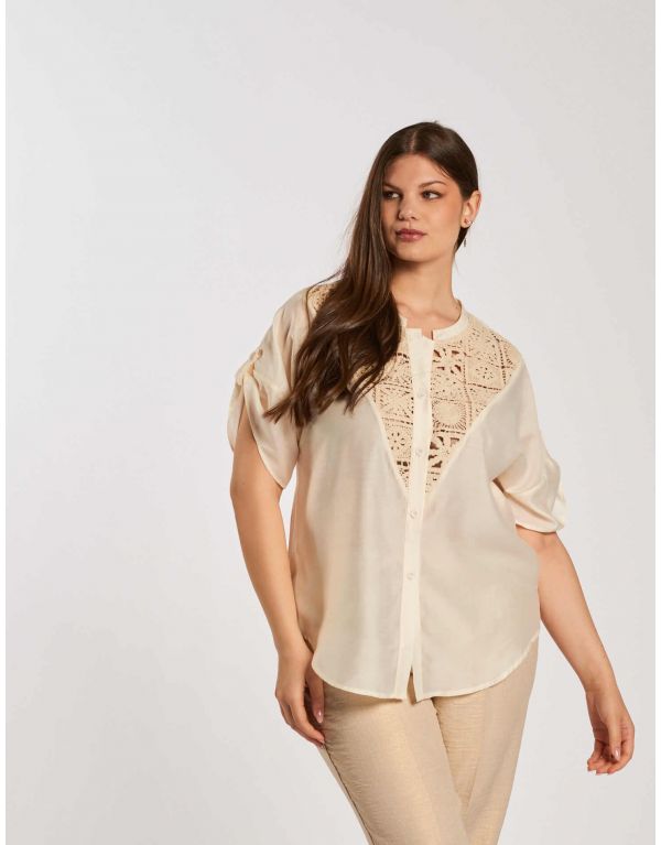 Camicia con pizzo e passanti