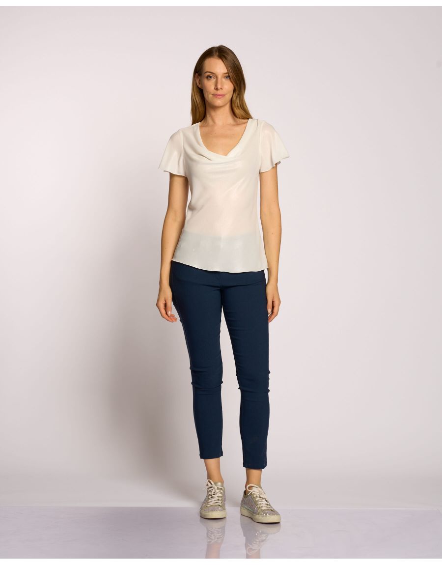 Top sbieco con scollo a cappuccio