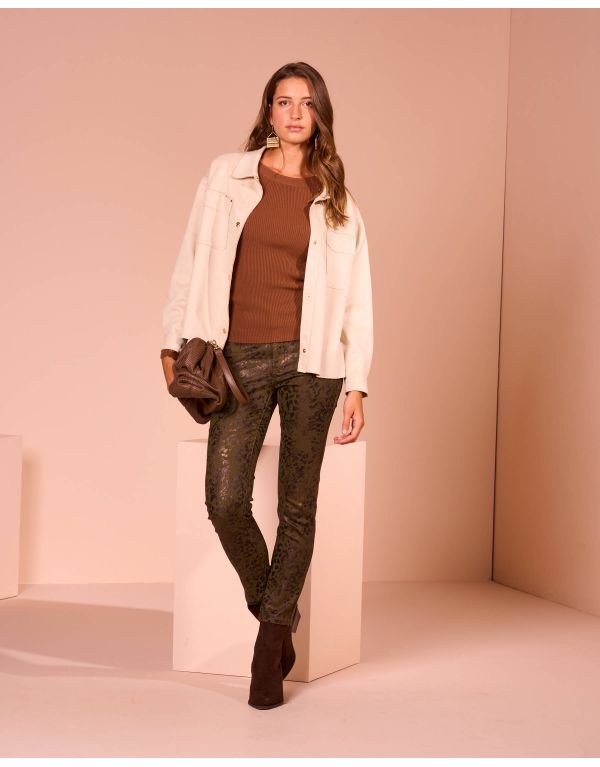 Pantalone con lamina in tono