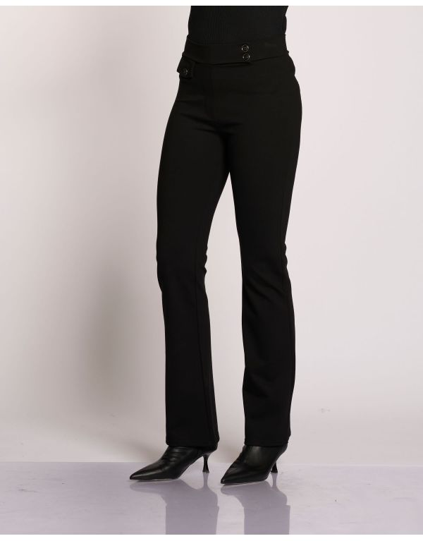 Pantalone dritto con tasche...