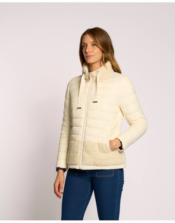 Piumino con inserti bouclé...