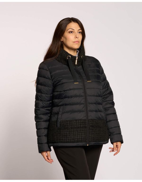 Piumino con inserti bouclé...