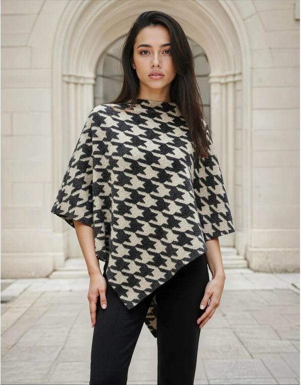 Poncho con motivo a pied de...