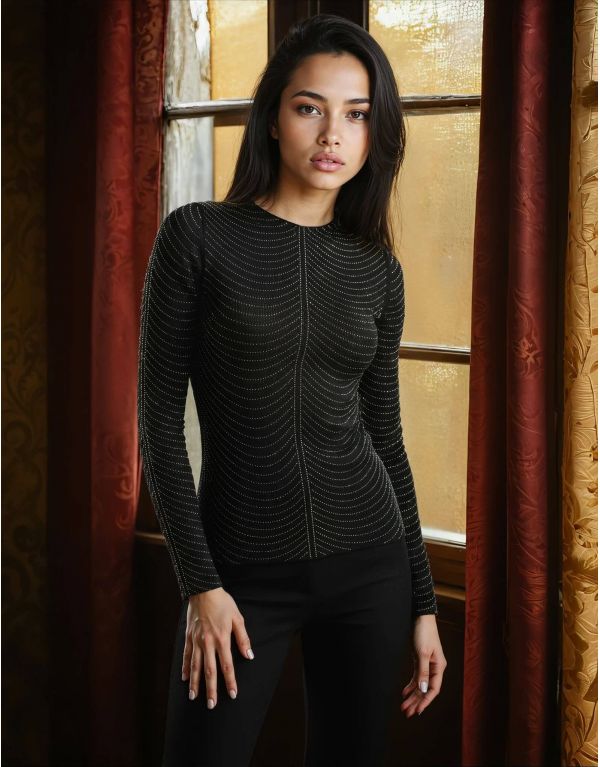 Maglia con disegno di strass