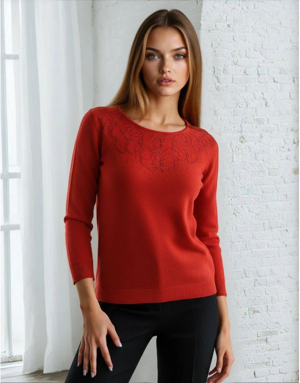 Maglia con fiori e strass...