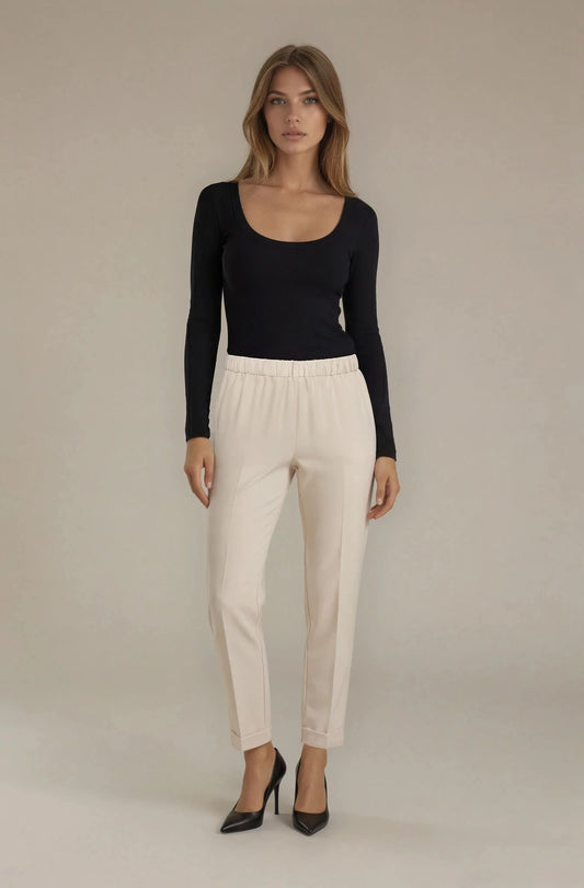Pantalone bistretch con  elastico e risvolto