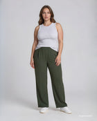 Pantalone palazzo in viscosa bollito con elastico in vita verde militare curvy