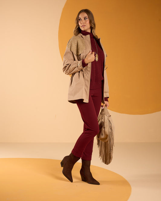 Pantalone in scubacrepe con elastico in vita e risvolto