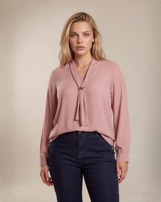 Casacca in georgette con dettaglio dorato sulla sciarpina e maniche con polsino curvy