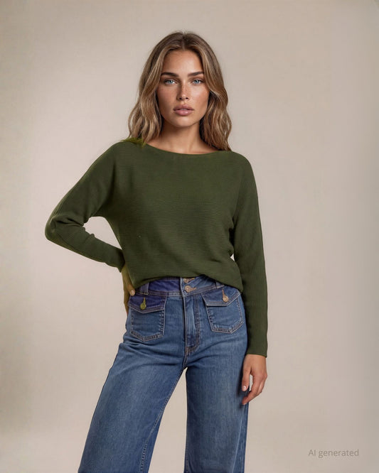 Maglia a ponchetta con mini righe oliva
