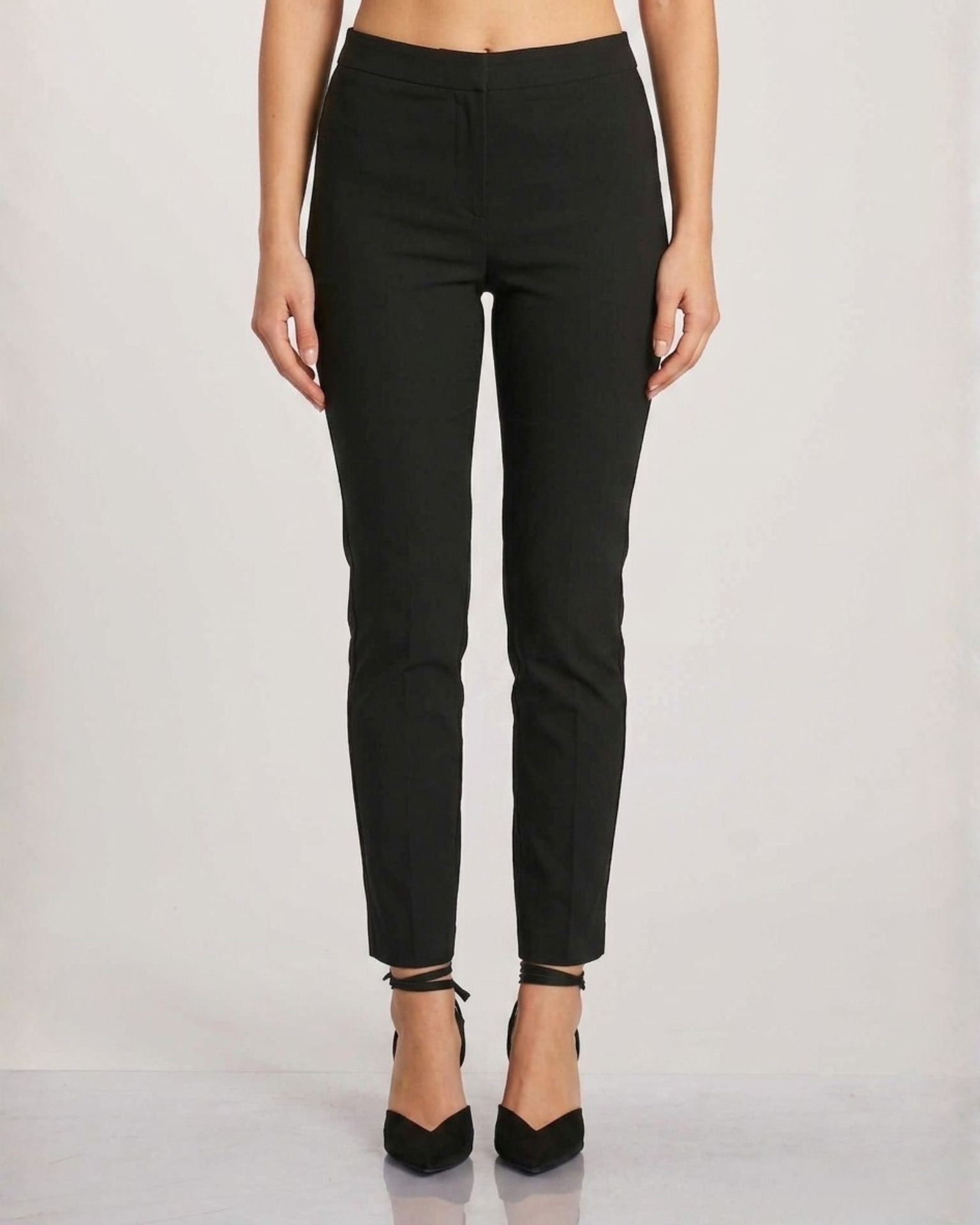 Pantalone in bengalina con elastico nero