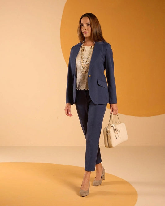Pantalone basico elastico posteriore e bottone