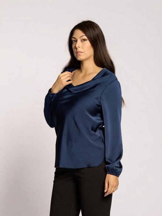 Casacca con scollo a cappuccio ed elastici curvy