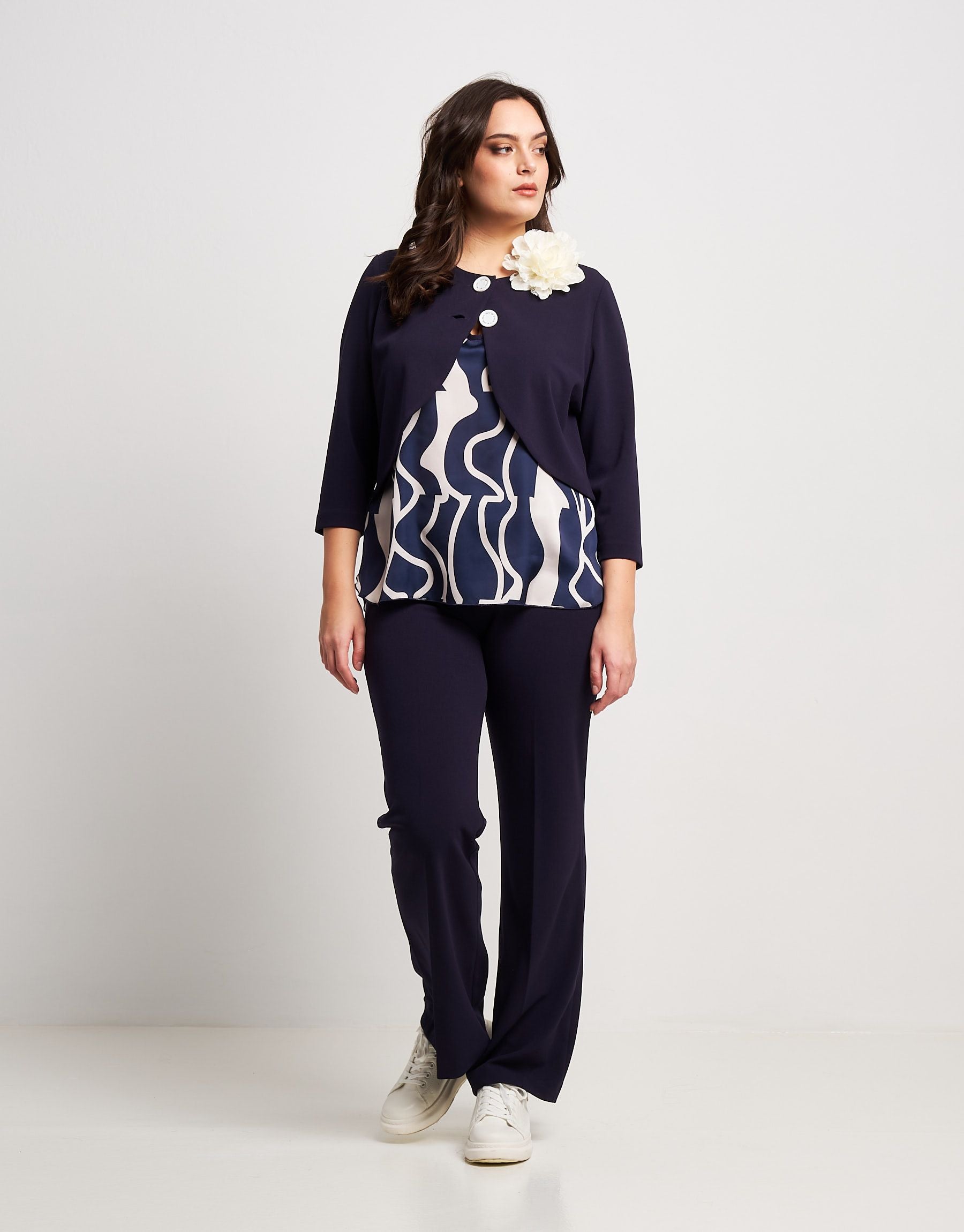 Bolerino con bottoni a contrasto curvy