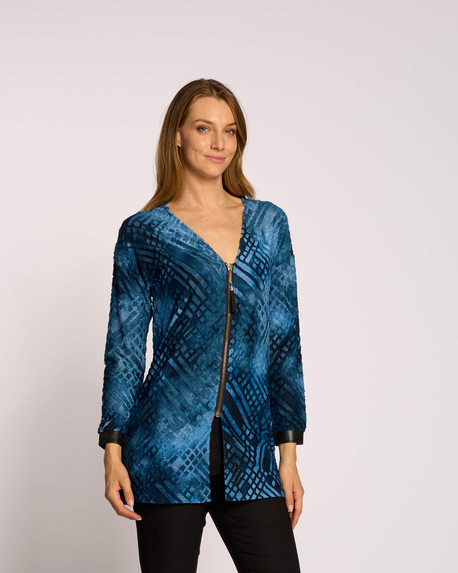 Caban con zip e dettagli in ecopelle