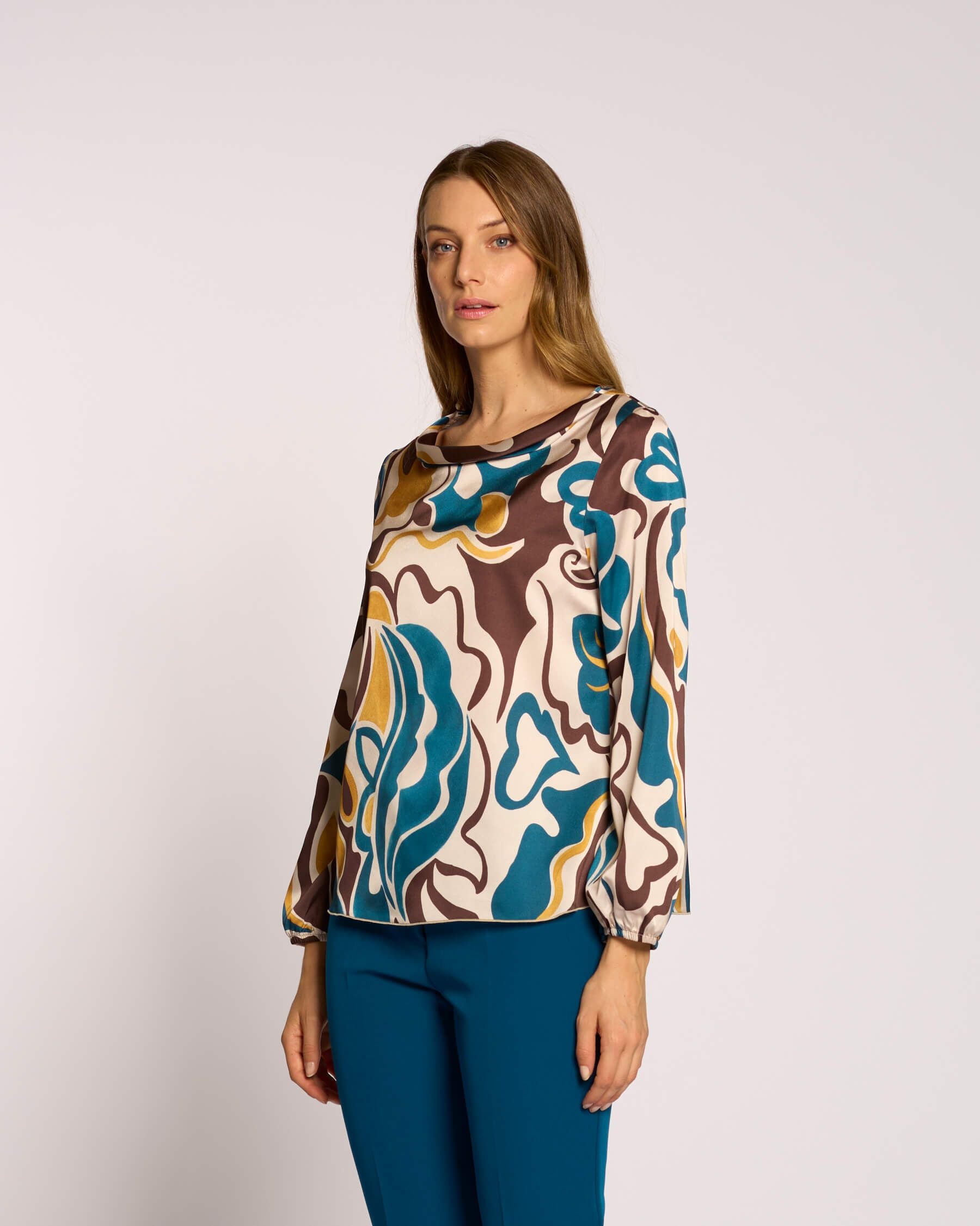 Casacca con collo ad anello