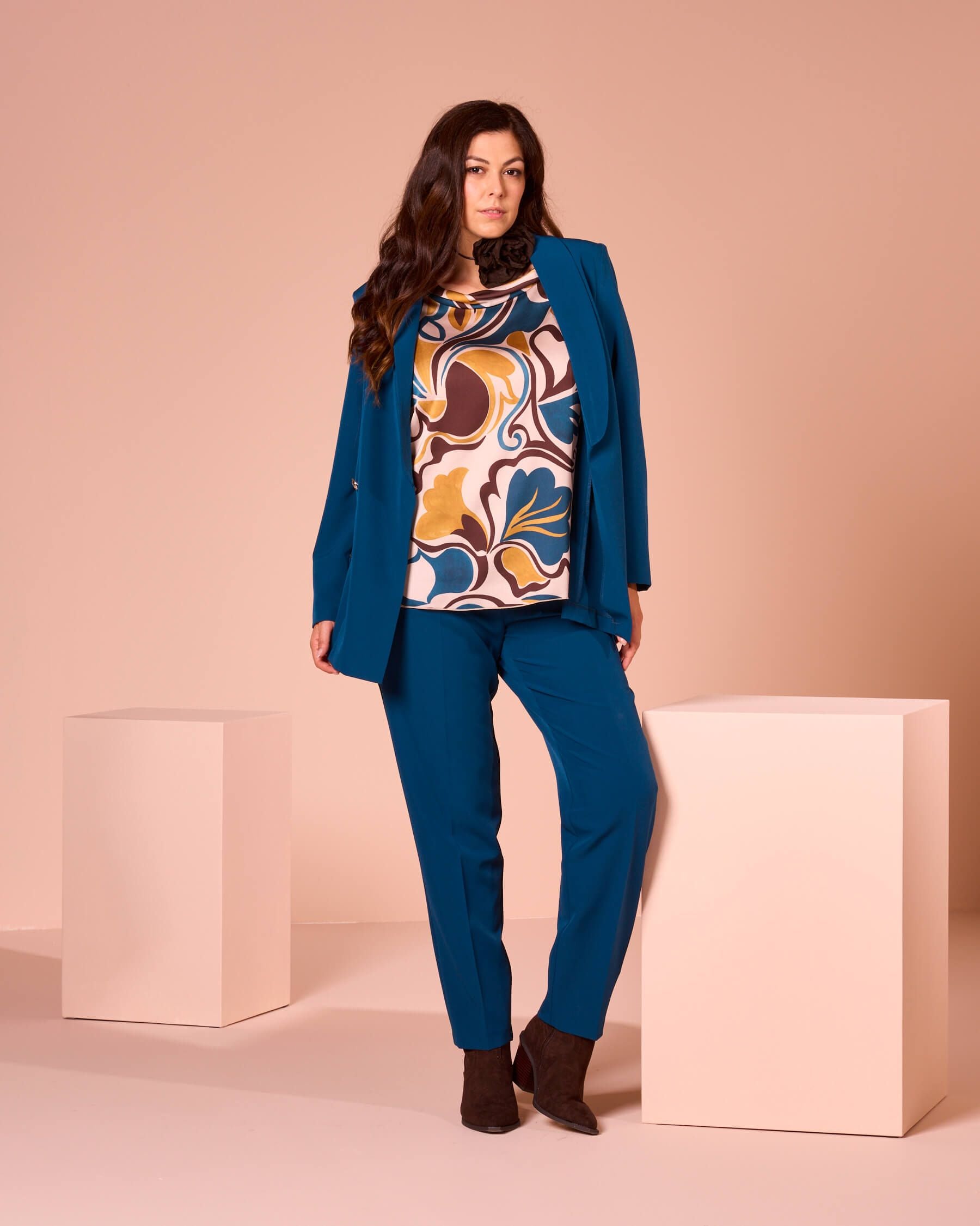 Casacca con collo ad anello curvy