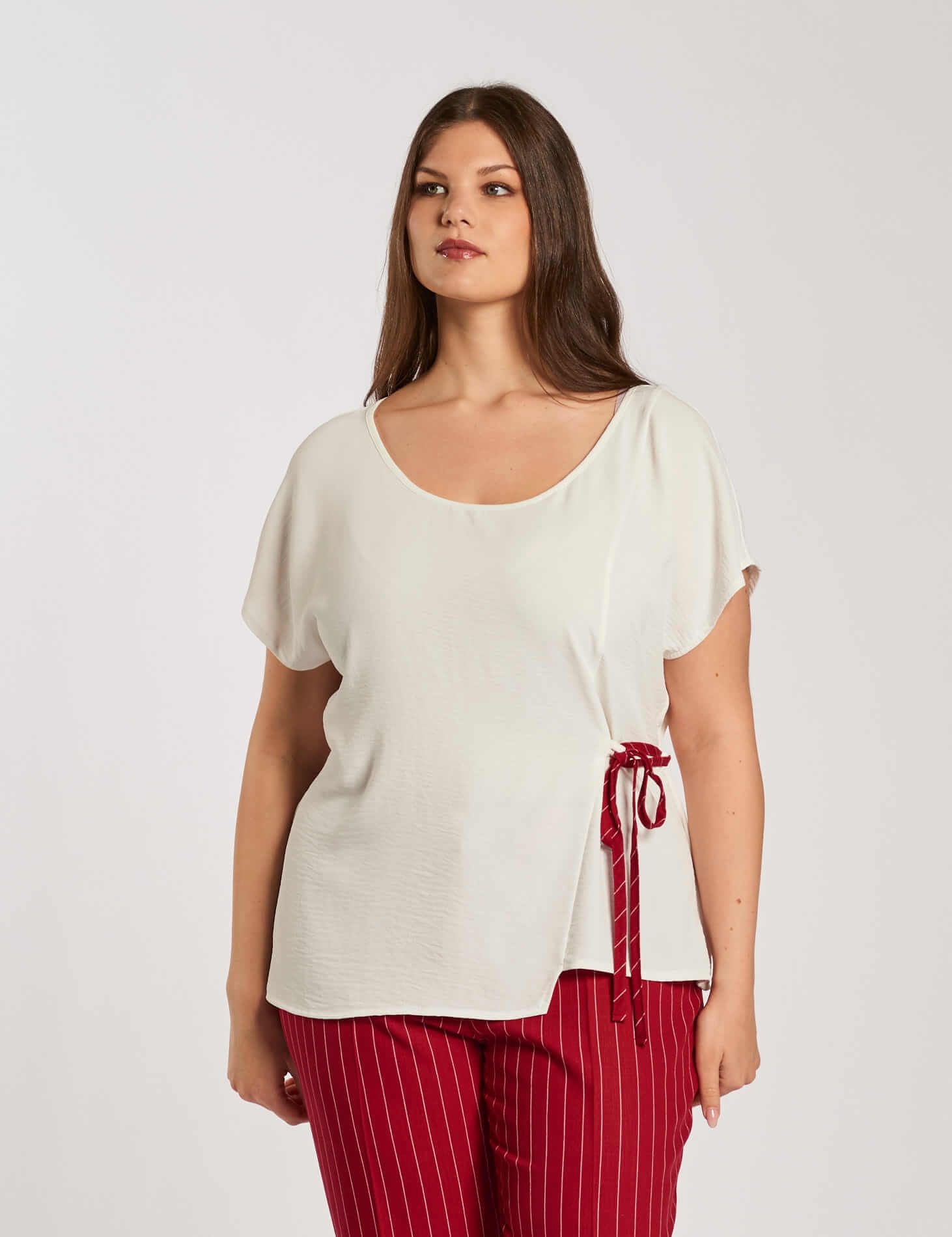 Casacca con nastrino rosso gessato curvy