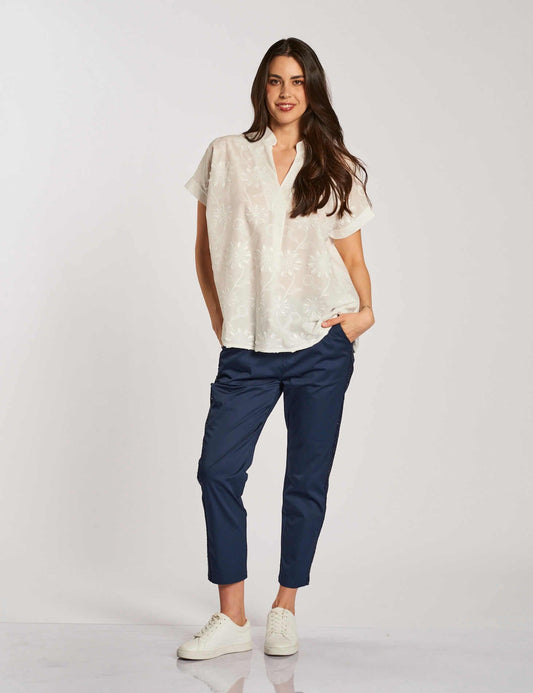 Casacca con scollo a V e risvolto